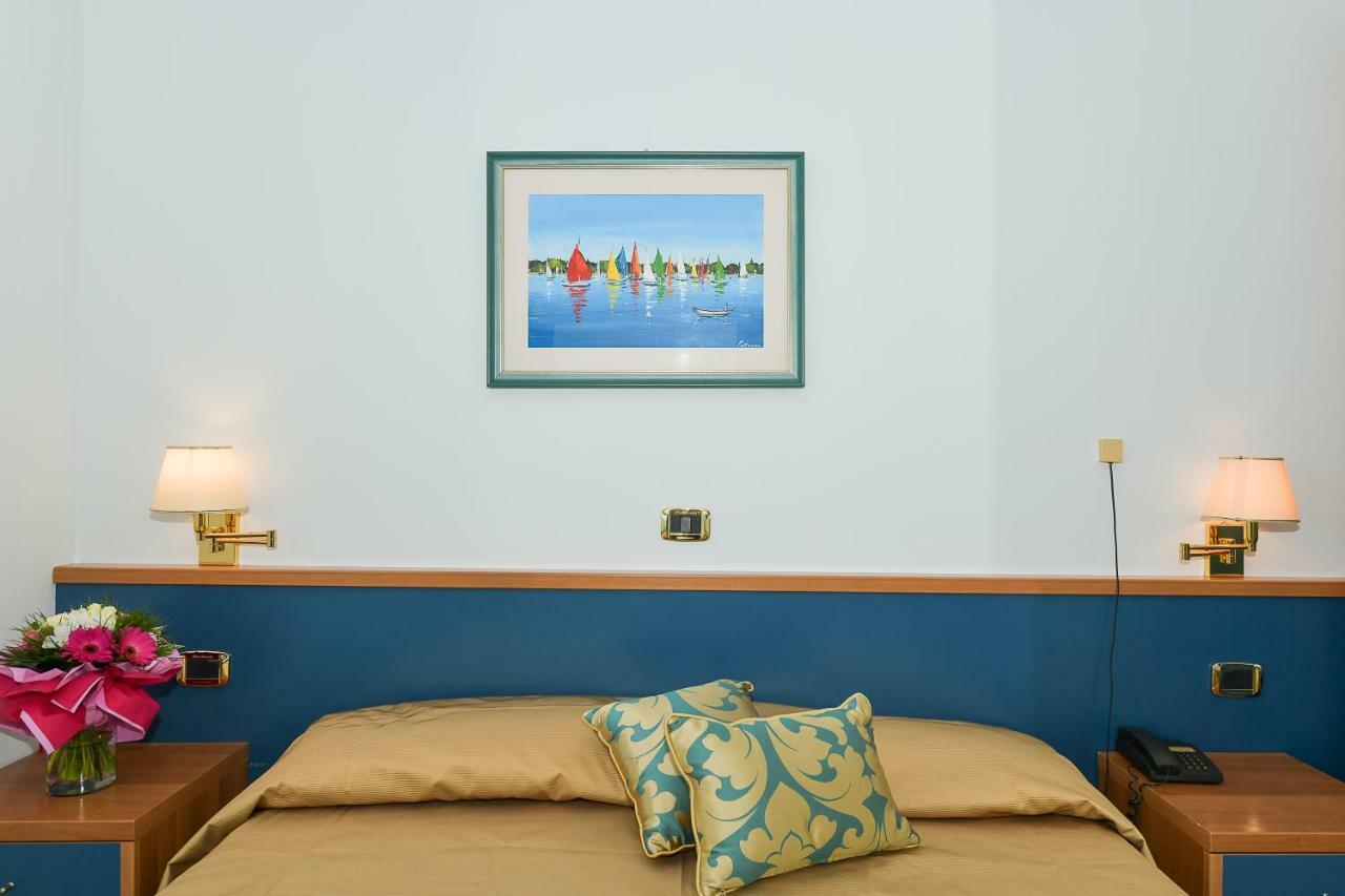 Hotel Souvenir Lido di Jesolo Exterior photo